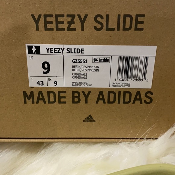 Adidas Resin Men’s Yeezy Slides - Picture 3 of 8